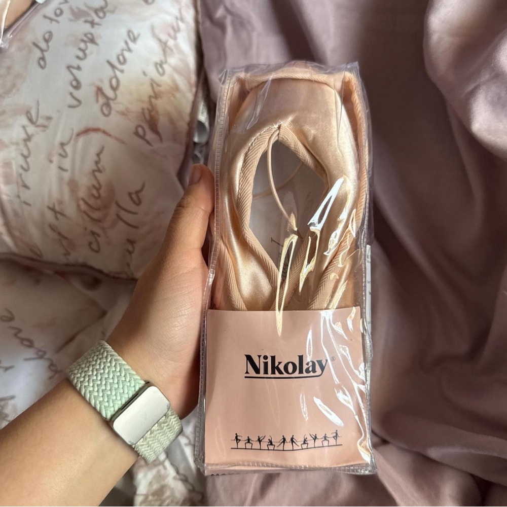 Nikolay MAYA 1 Pointe Shoes BRAND NEW WITH TAGS